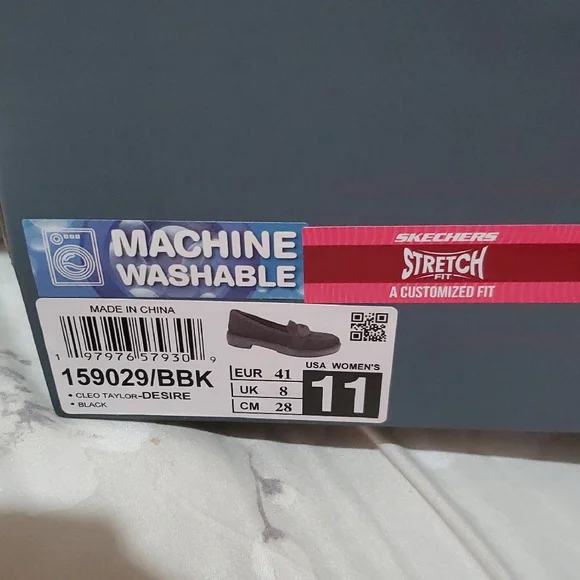 Cleo's by Skechers Black Knit Loafers - Picture 4 of 5